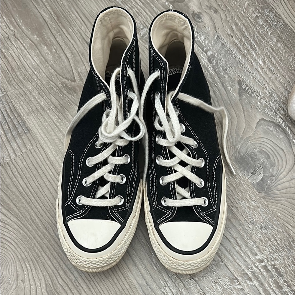 Black and white converse High-Top Sneakers